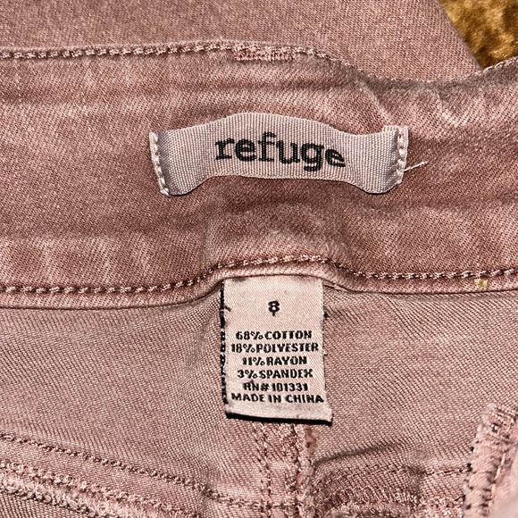 Cropped Pink Ripped Jeans - Picture 2 of 5